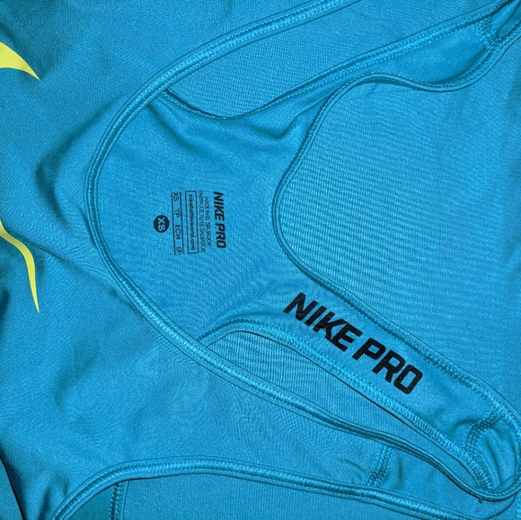 Nike dri fit tank NWOT - Picture 4 of 4